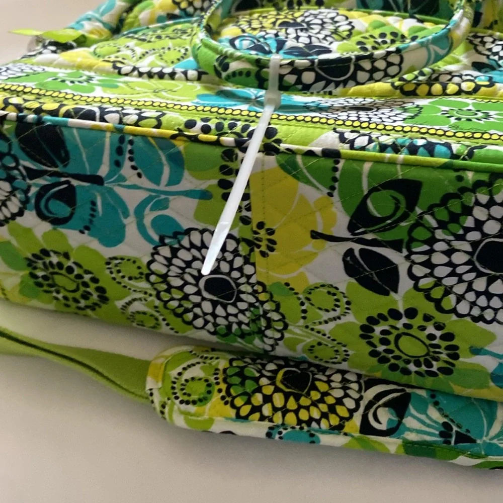 Vera BradleyFloral Green and Blue Women's Bag